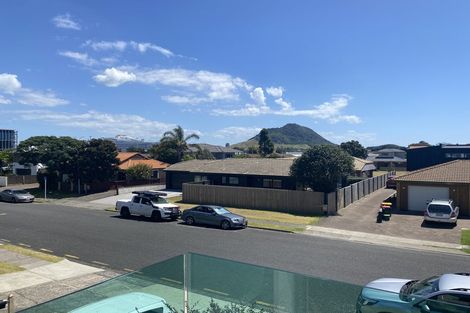 Photo of property in 4 Terrace Avenue, Mount Maunganui, 3116
