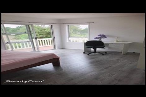 Photo of property in 14 Erica Road, Sunnynook, Auckland, 0620