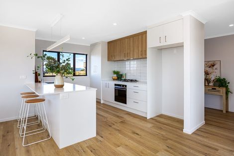 Photo of property in 9 Boeing Way, Newlands, 6037