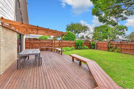 Photo of property in 78 Carnoustie Drive, Wattle Downs, Auckland, 2103