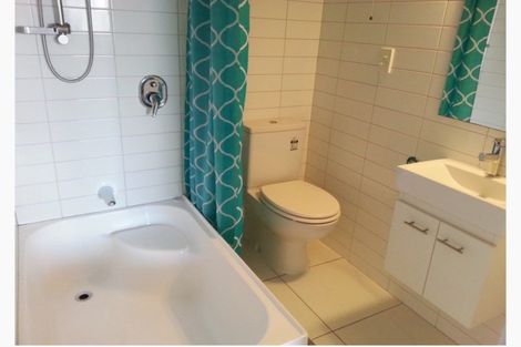 Photo of property in 6c/8 Lipman Street, Mount Victoria, Wellington, 6011