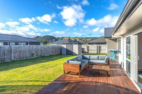 Photo of property in 4 Gallipoli Place, Paraparaumu, 5032