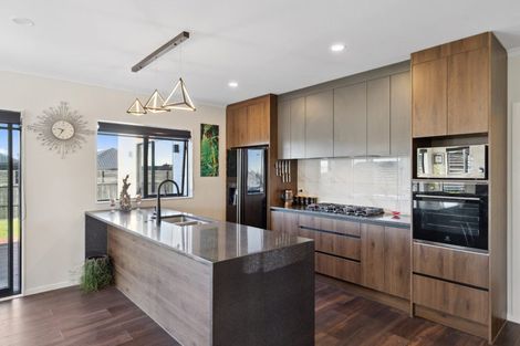 Photo of property in 31 Pinehurst Crescent, Morrinsville, 3300