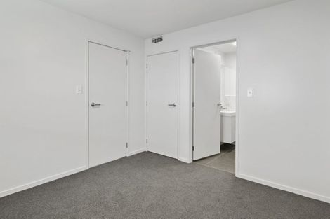 Photo of property in 1m/4045 Great North Road, Glen Eden, Auckland, 0602