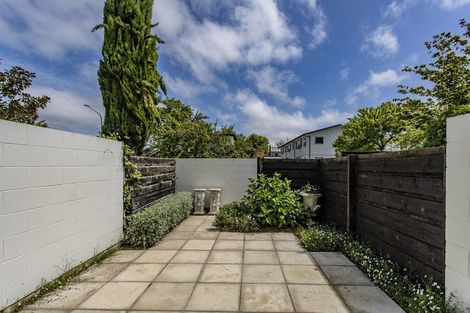 Photo of property in 2/30 Clissold Street, Merivale, Christchurch, 8014