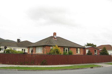 Photo of property in 24 Hewer Crescent, Naenae, Lower Hutt, 5011