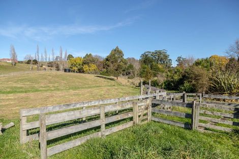 Photo of property in 1017b Longbush Road, Longbush, 5884