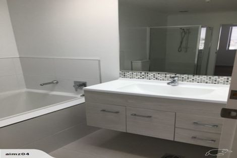 Photo of property in 4 Torea Tai Road, Hobsonville, Auckland, 0616