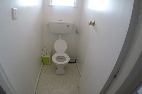 Photo of property in 1/7 Barbary Avenue, Kelston, Auckland, 0602