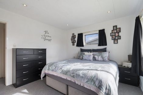 Photo of property in 23 Ferndale Place, Feilding, 4702