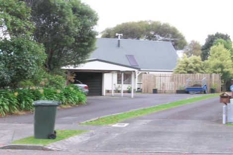 Photo of property in 10 Kanawa Street, Waikanae, 5036