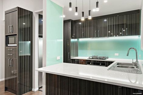 Photo of property in 64 Old Wairoa Road, Papakura, 2110