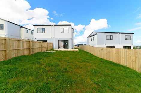 Photo of property in 51b Crestview Rise, Papakura, 2110