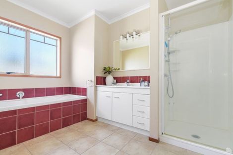 Photo of property in 27 Cranbrook Place, Rototuna North, Hamilton, 3210