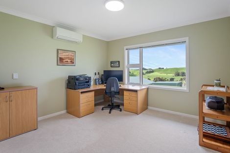 Photo of property in 51 Paul Faith Lane, Te Horo, Otaki, 5581