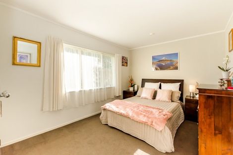 Photo of property in 63 Weggery Drive, Waikanae Beach, Waikanae, 5036