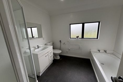 Photo of property in 78 Woodhouse Avenue, Karori, Wellington, 6012