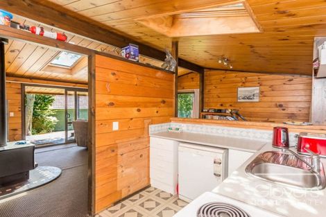 Photo of property in 1/2 Malam Street, Glen Eden, Auckland, 0602