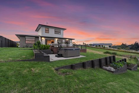 Photo of property in 183 Penetaka Heights, Pyes Pa, Tauranga, 3112