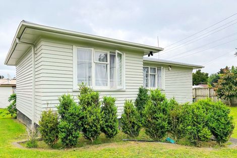Photo of property in 12a Waiari Road, Conifer Grove, Takanini, 2112