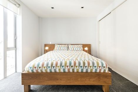 Photo of property in Piermont Apartments, 5b/82 Cable Street, Te Aro, Wellington, 6011