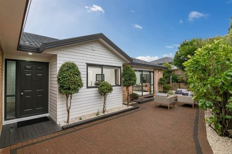 Photo of property in 7 Graham Collins Drive, Windsor Park, Auckland, 0632