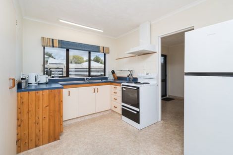 Photo of property in 8 Oxford Street, Hokowhitu, Palmerston North, 4410