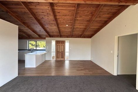 Photo of property in 401 Oneriri Road, Kaiwaka, 0573