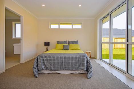 Photo of property in 12 Helenvale Crescent, Pokeno, 2402