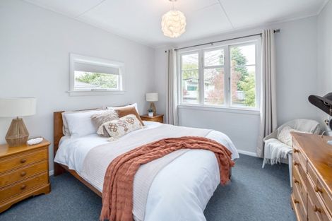 Photo of property in 21 Brooklyn Road, Carterton, 5713