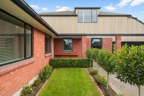 Photo of property in 4 Elwyn Place, Avonhead, Christchurch, 8042