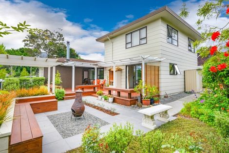 Photo of property in 52 James Cook Street, Havelock North, 4130