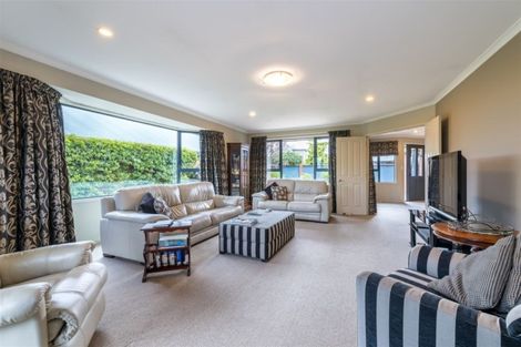 Photo of property in 16 Kura Place, Mosgiel, 9024