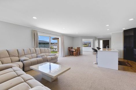 Photo of property in 11 Rawiri Drive, Bell Block, New Plymouth, 4312