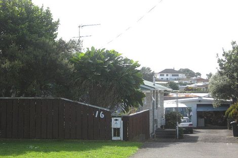 Photo of property in 16 Paritutu Road, Spotswood, New Plymouth, 4310