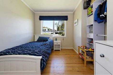 Photo of property in 145 Tirimoana Road, Te Atatu South, Auckland, 0602