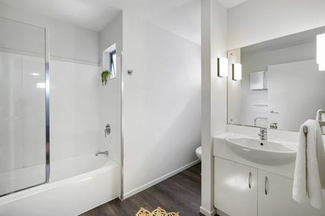 Photo of property in 172a Pooks Road, Swanson, Auckland, 0612