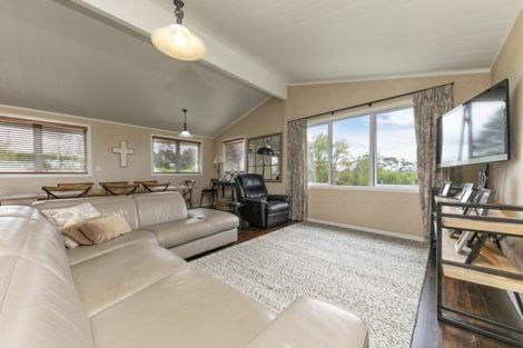 Photo of property in 69 Puke Road, Kumeu, 0891
