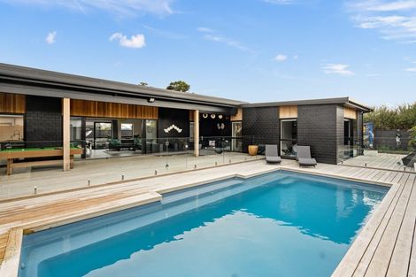 Photo of property in 23 William Gilbert Drive, Mangawhai, 0505