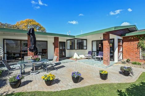 Photo of property in 9 Matthews Place, Taradale, Napier, 4112