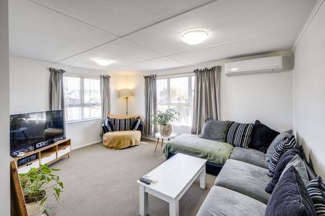 Photo of property in 8 Lyttelton Crescent, Tamatea, Napier, 4112