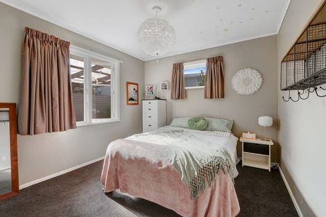 Photo of property in 1/14 Roband Avenue, Glenfield, Auckland, 0629