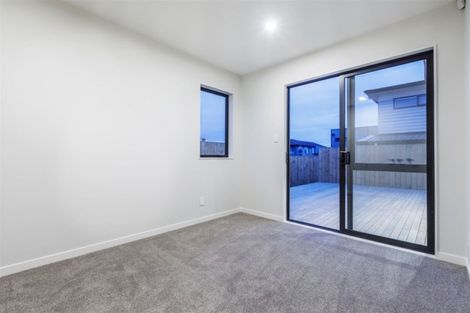 Photo of property in 6 Makura Road, Long Bay, Auckland, 0630