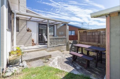 Photo of property in 70 Rua Avenue, Waitarere Beach, Levin, 5510