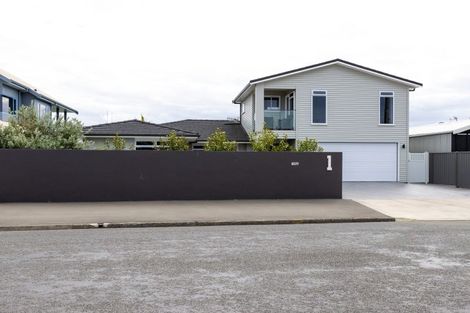Photo of property in 1 Alfred Street, Westshore, Napier, 4110