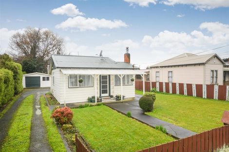 Photo of property in 37 Station Road, Marton, 4710