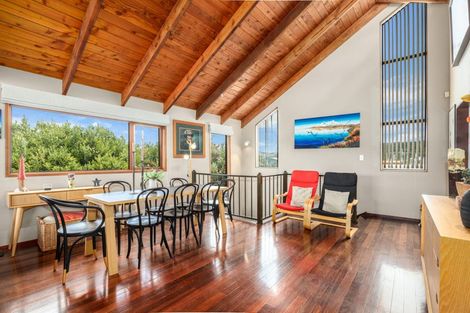 Photo of property in 1/6 Mana Esplanade, Paremata, Porirua, 5026