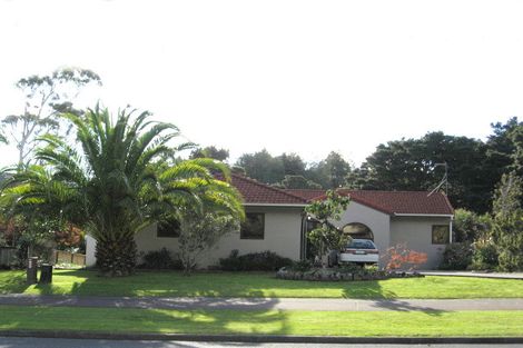 Photo of property in 80 Charles Prevost Drive, The Gardens, Auckland, 2105