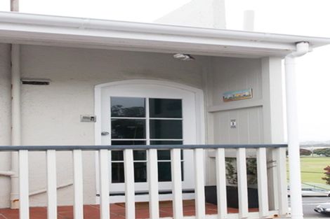 Photo of property in San Antonio Flats, 5/12 Kilbirnie Crescent, Kilbirnie, Wellington, 6022