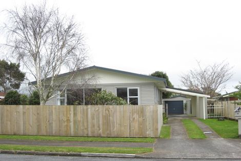 Photo of property in 22 Manu Crescent, Upper Vogeltown, New Plymouth, 4310